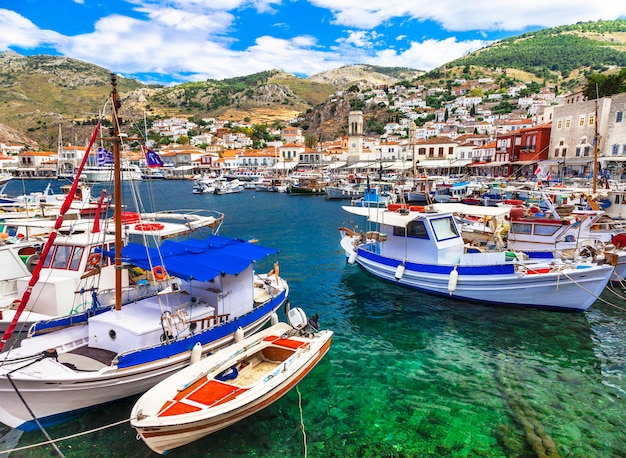 Porto pittorico dell'isola di Hydra