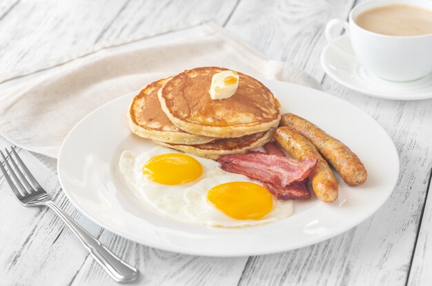 Porzione di colazione americana