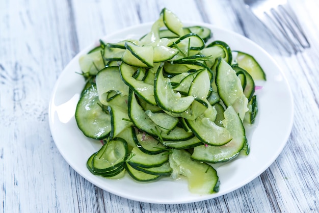 Porzione di insalata di cetrioli