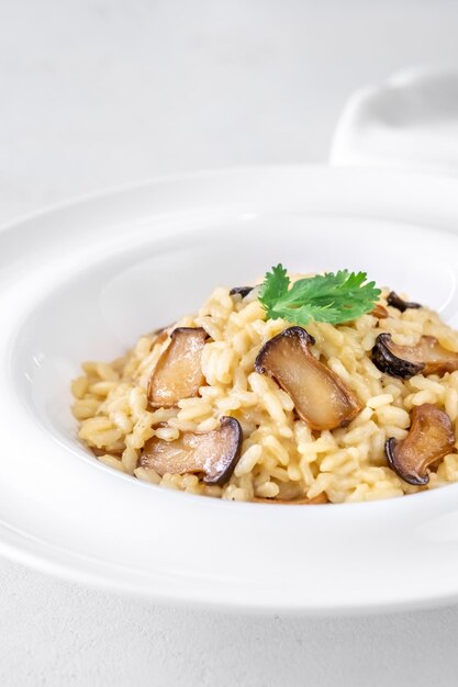 Porzione di risotto ai funghi