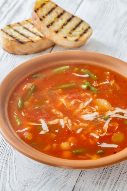 Porzione di zuppa di Minestrone