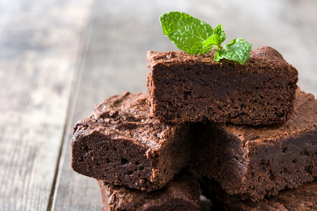 Porzioni di brownie al cioccolato