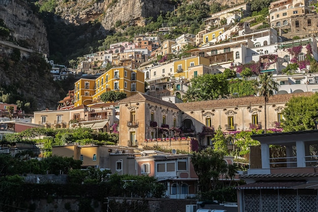 Positano villaggio in montagna Vista costiera o costiera Positano è un villaggio della Costiera Amalfitana Salerno Campania