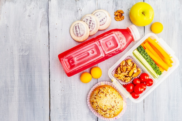 Pranzo a scuola. Torna al concetto di scuola