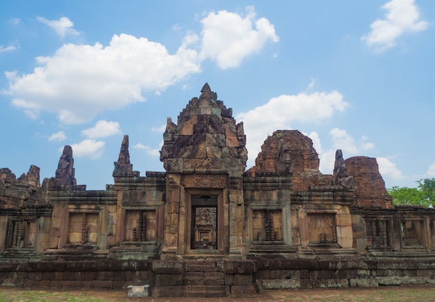 Prasat Muang Tam