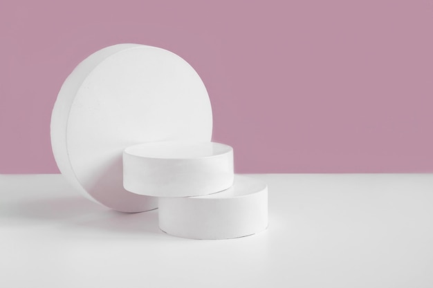Presentazione del prodotto cosmetico 3D Podium Forma geometrica minima astratta due Sfera di pietra cilindrica