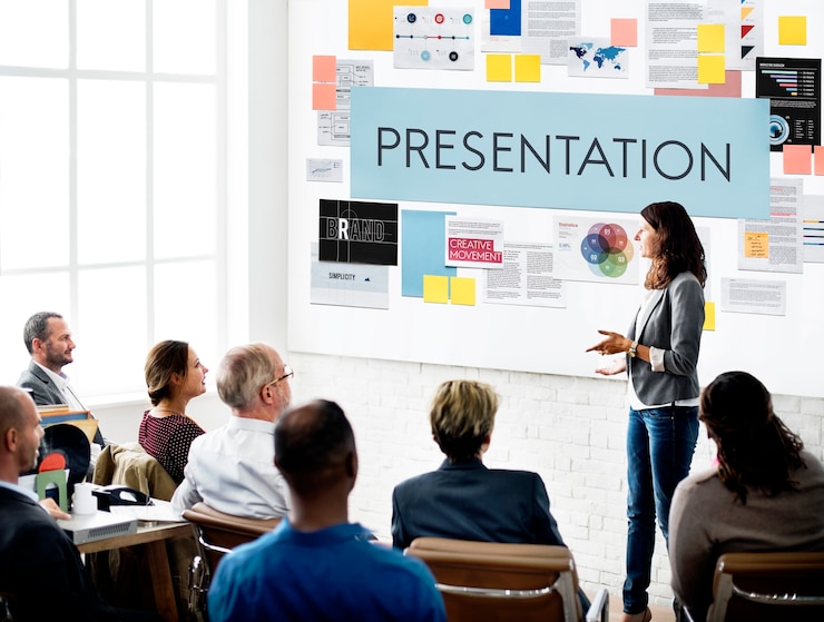 Foto presentazione informazioni discorso formale concept