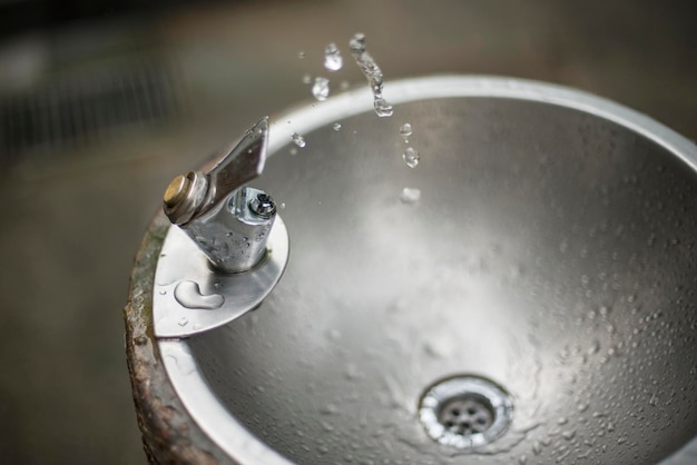 Primo piano degli spruzzi d'acqua