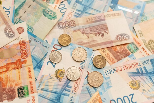 Primo piano dei rubli russi Concetto di finanza Fondo e struttura dei soldi
