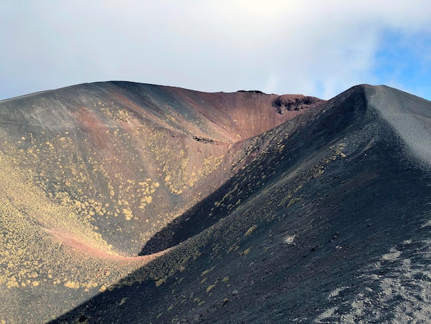 Primo piano dell'Etna. Vulcano siciliano famoso. Stratovulcano attivo sulla costa orientale della Sicilia, Italia