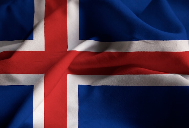 Primo piano della bandiera increspata dell&#39;Islanda, bandiera dell&#39;Islanda che salta in vento