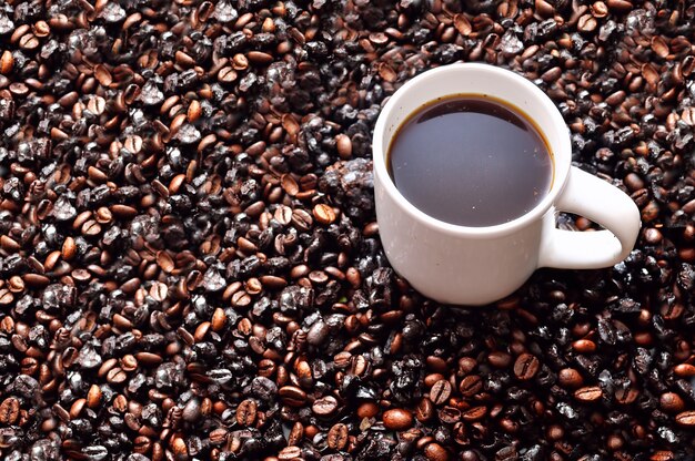 Primo piano della tazza di caffè