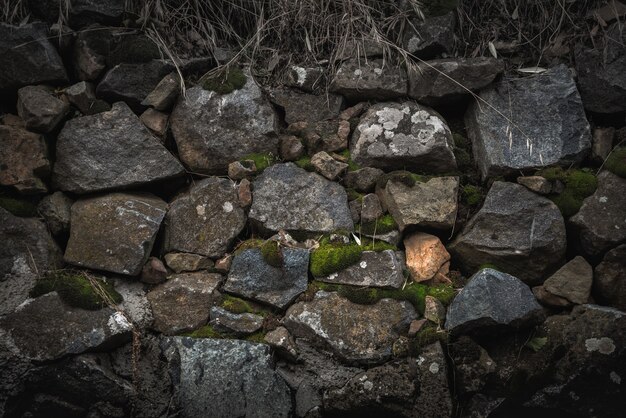 Primo piano dello sfondo del muro di pietra