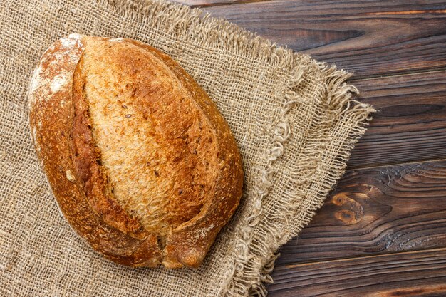 Primo piano di pane fresco tradizionale