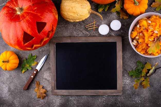 Processo di creazione di jackolantern di halloween