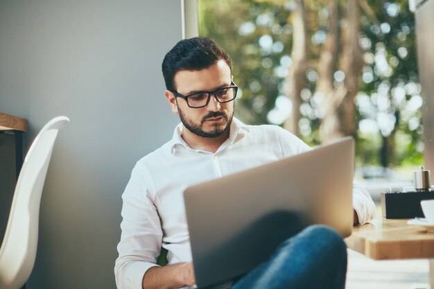 Processo di lavoro nella caffetteria