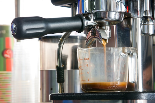 processo di preparazione del caffè