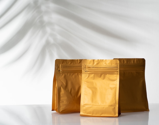 Prodotto pouch in oro