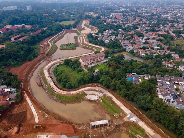 progressi nella realizzazione di un bacino idrico nel mezzo della città