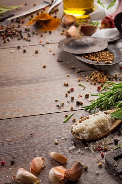 Prossimo piano del cibo sul tavolo.