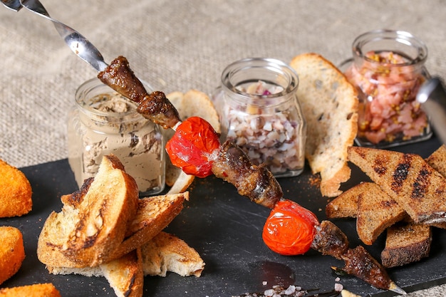 Prossimo piano del cibo sulla tavola