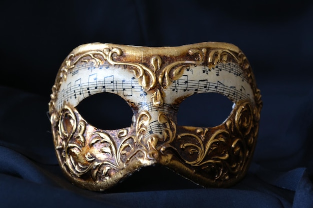 Prossimo piano della maschera