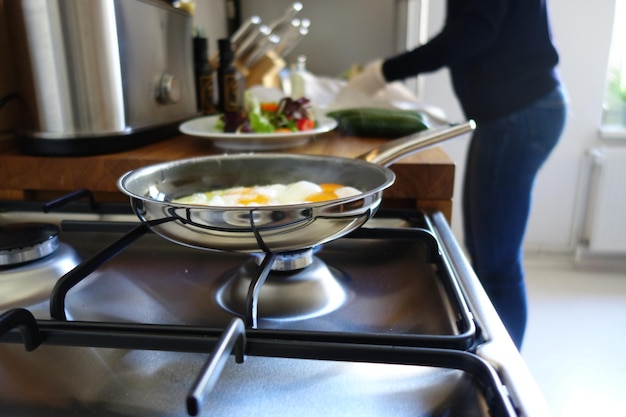 Prossimo piano della preparazione del cibo a casa