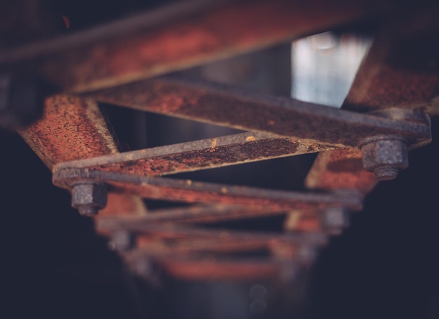 Prossimo piano di metallo arrugginito