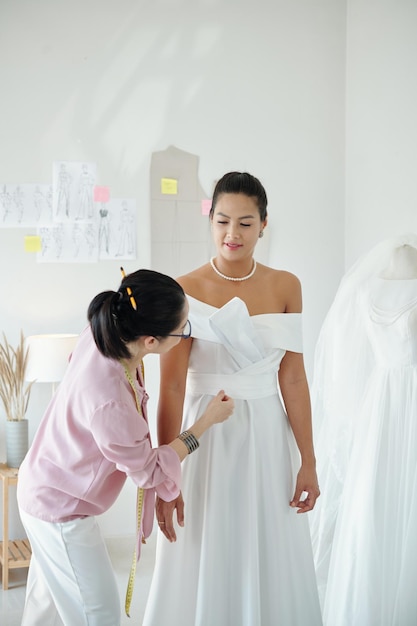 Prova Abito da Sposa in Atelier