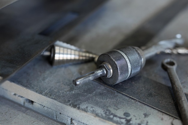 Punta da trapano per torni Fabbricazione di mobili metallici in officina