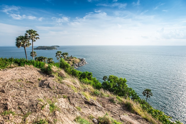 Punto di vista del capo di Phromthep e cielo piacevole a Phuket, Tailandia