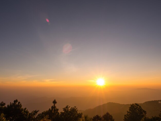 Punto di vista del tramonto in Thailandia