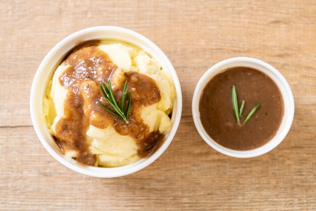 purè di patate con sugo di carne