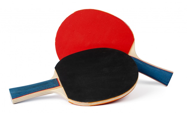 racchette di ping-pong isolate su bianco