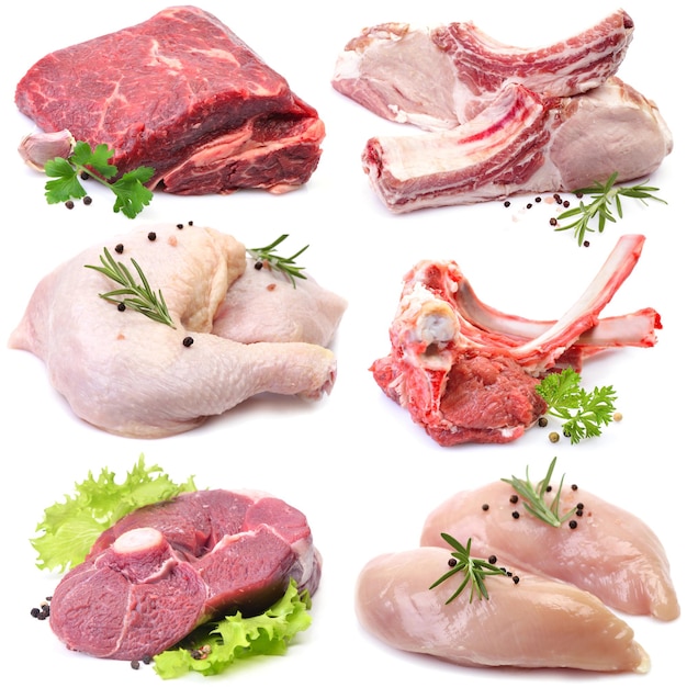 Raccolta di carne su sfondo bianco