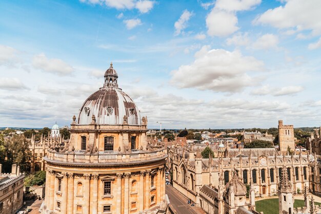 Radcliffe Camera e All Souls College all'università di Oxford. Oxford, Regno Unito