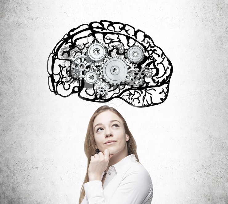 Foto ragazza bionda con schizzi di cervello e ingranaggi