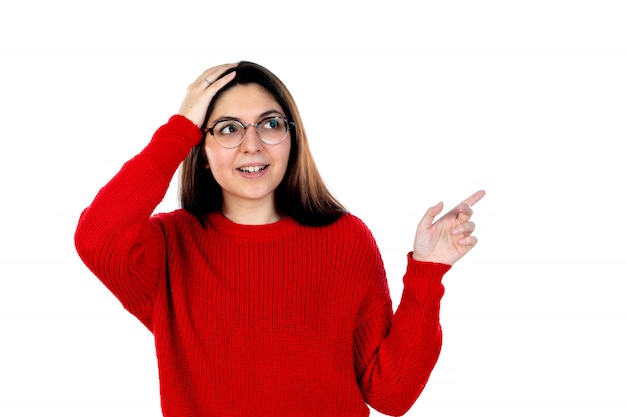 Ragazza bruna con gli occhiali