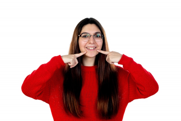 Ragazza bruna con gli occhiali