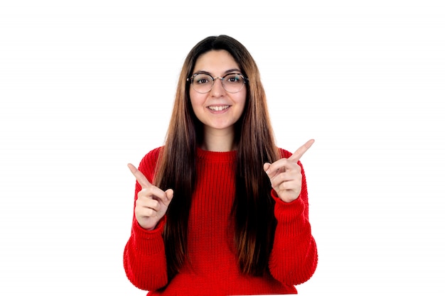 Ragazza bruna con gli occhiali