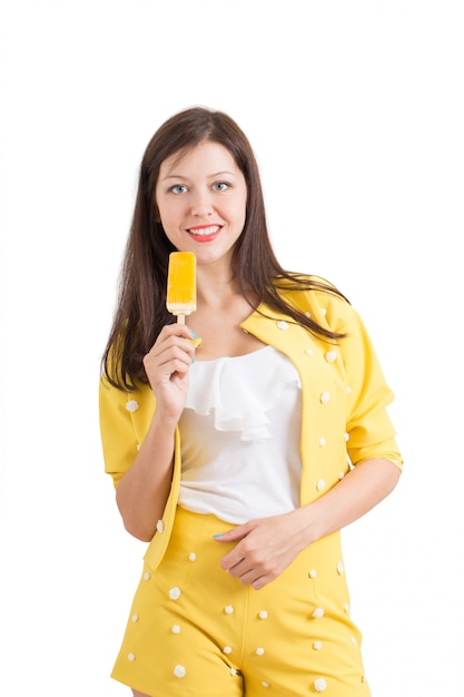 Ragazza con gelato