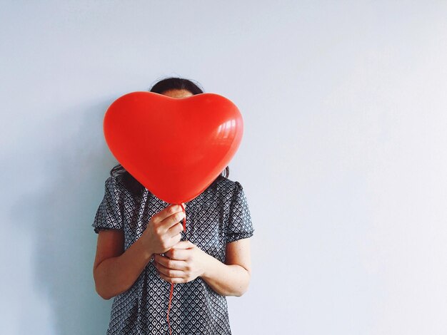 Ragazza con un palloncino