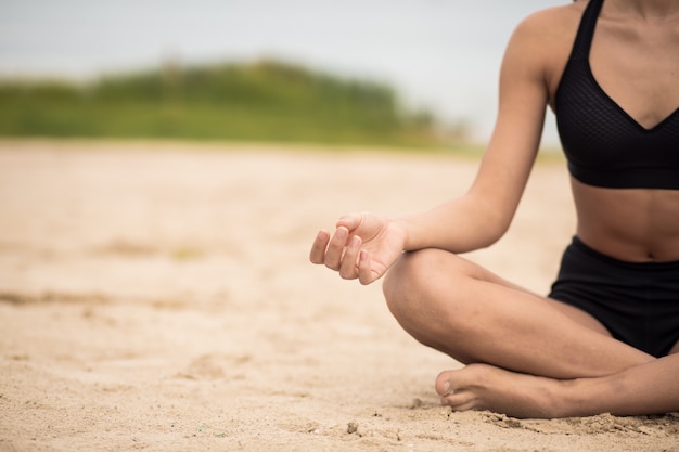 Ragazza di yoga