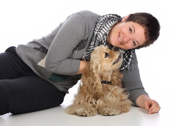 Ragazza e american cocker spaniel