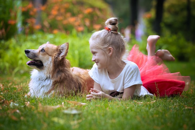 Ragazza e cane