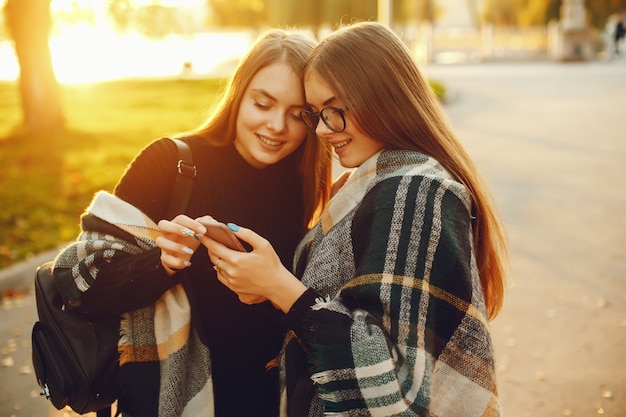 ragazze in città