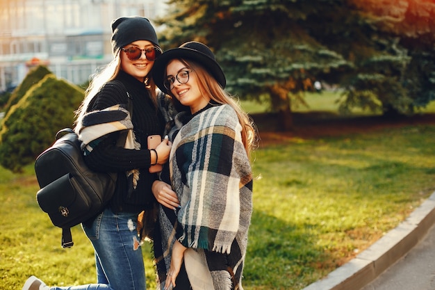 ragazze in città