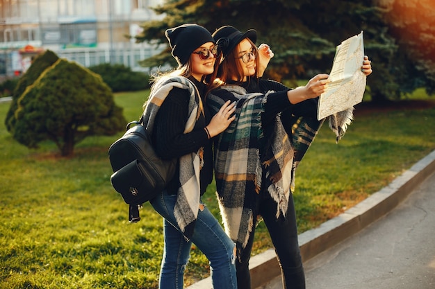 ragazze turistiche