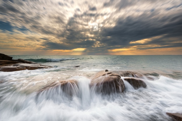 raggio di luce sul mare