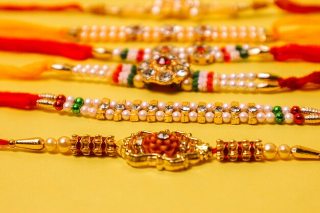 Rakhi Per il festival indiano di Raksha bandhan